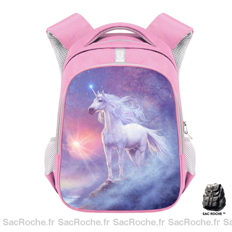 Sac à dos de CP pour enfant, rose, avec une photo de licorne sur la poche avant, présenté sur fond blanc