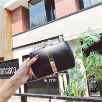 Pochette femme tendance - modèle Noir - Sac Roche ™