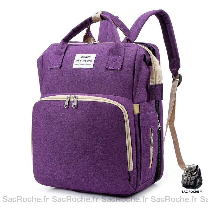 Sac à dos lange bébé violet avec un fond blanc