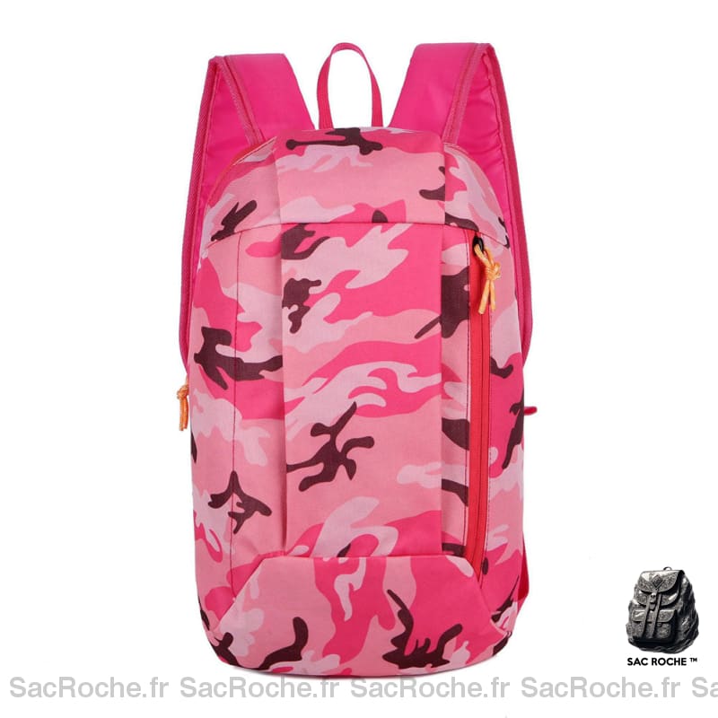Sac à dos motif camouflage ultraléger pour randonnée rose avec un fond blanc