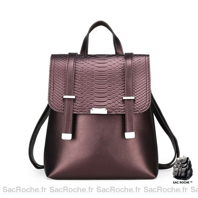 Sac à dos femme embossé python de couleur marron avec un fond blanc