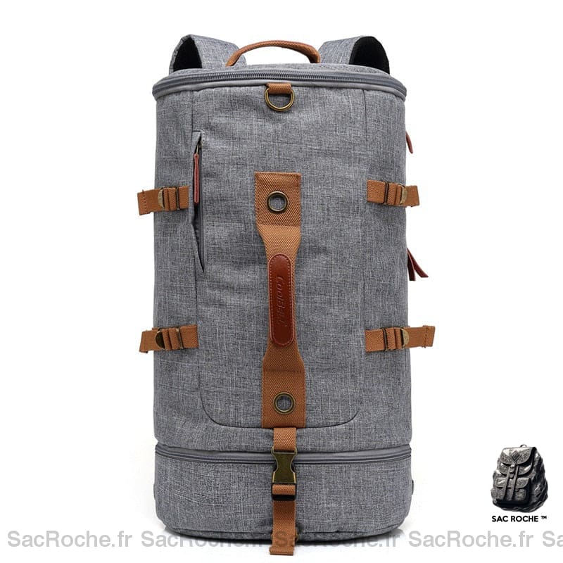 Sac à dos militaire de 50L pour homme gris avec un fond blanc