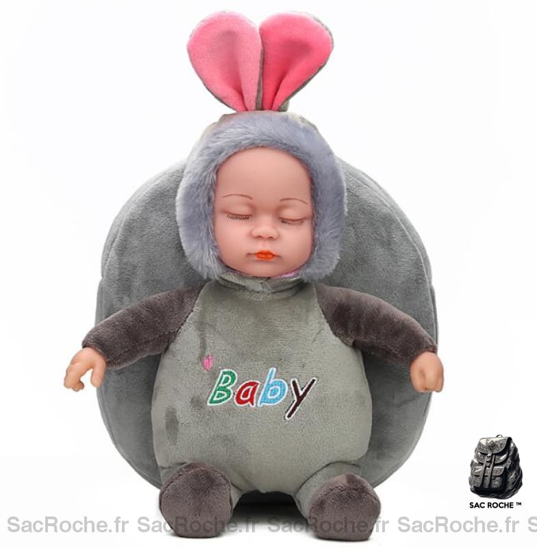 Sac à dos peluche bébé 3D gris avec un fond blanc