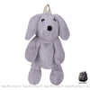 Sac à dos petit chien gris avec un fond blanc