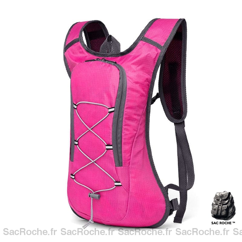 Sac à dos de randonnée respirant rose avec un fond blanc