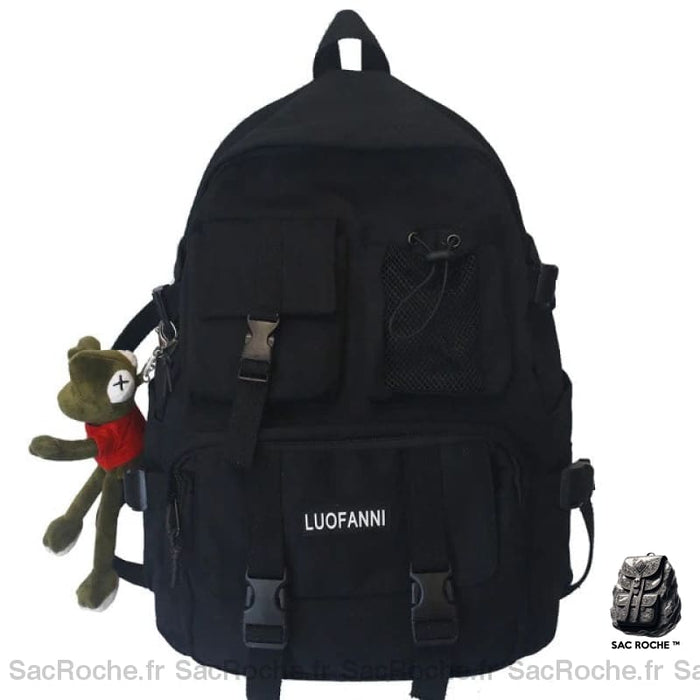 Sac à dos de voyage tendance noir avec un fond blanc