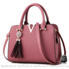 Sac À Main Styliste Petit Et Tendance. Rose Main Femme